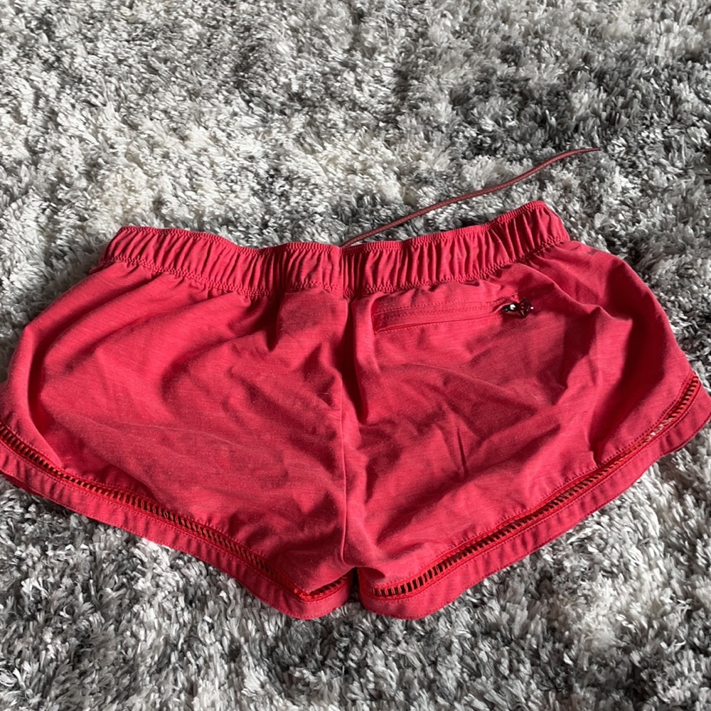 Shorts - Picture 2 of 3